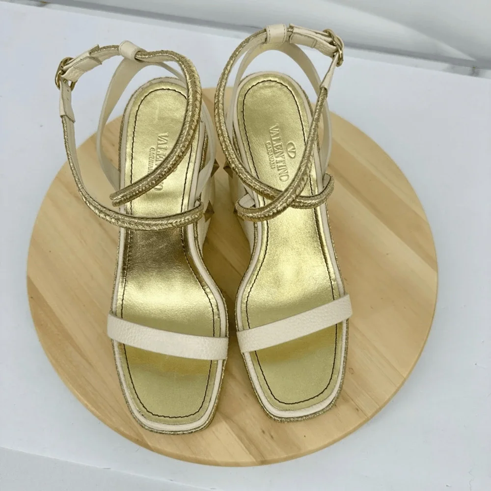 Valentino Garavani Roman Stud Wedge Espadrille Sandals Leather Cream EU 42 US 11